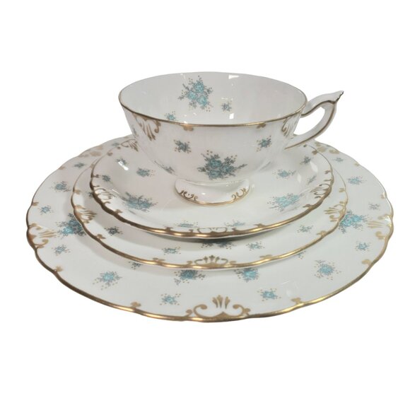 Royal Crown Derby A1216 “Kensington” 10-Piece Service for 2 • 1959 Forget me Not - Picture 4 of 9